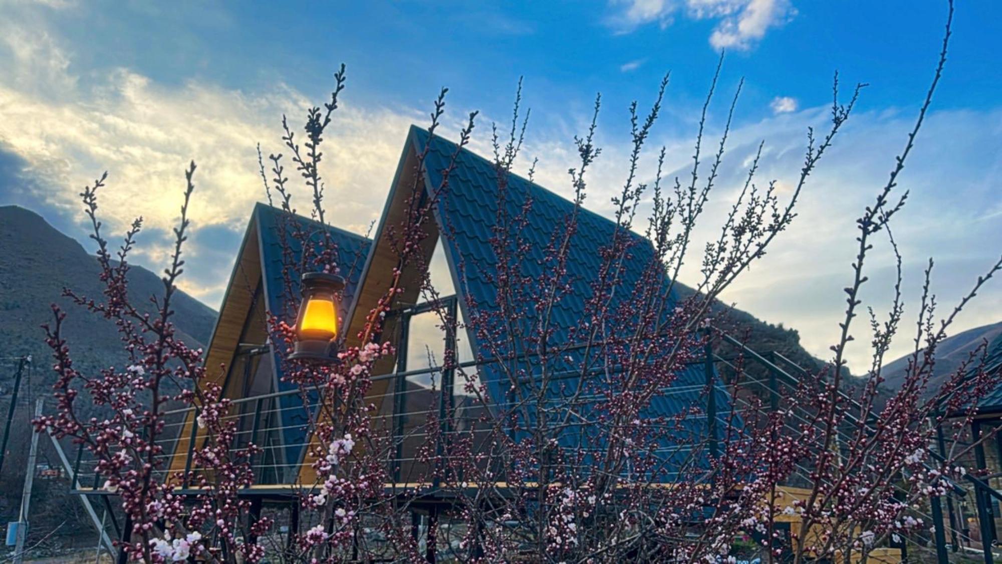 Vardzia Glamping Exterior photo