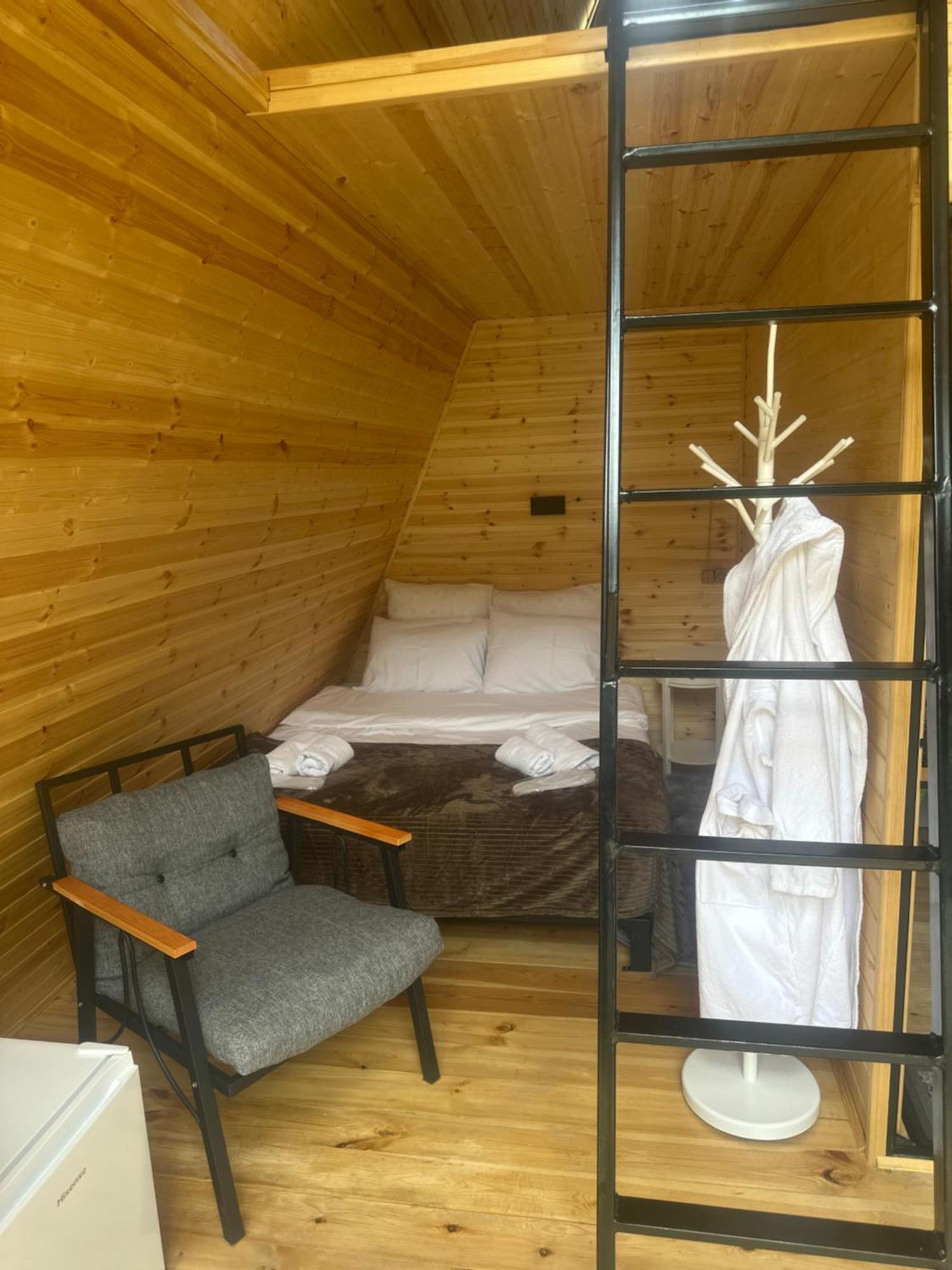 Vardzia Glamping Exterior photo